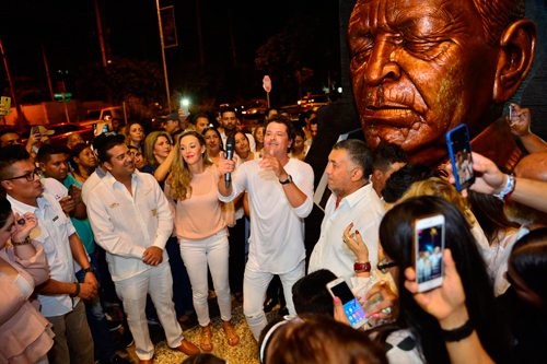 Con La Escultura Los Ojos Del Alma Valledupar Le Rinde Homenaje A