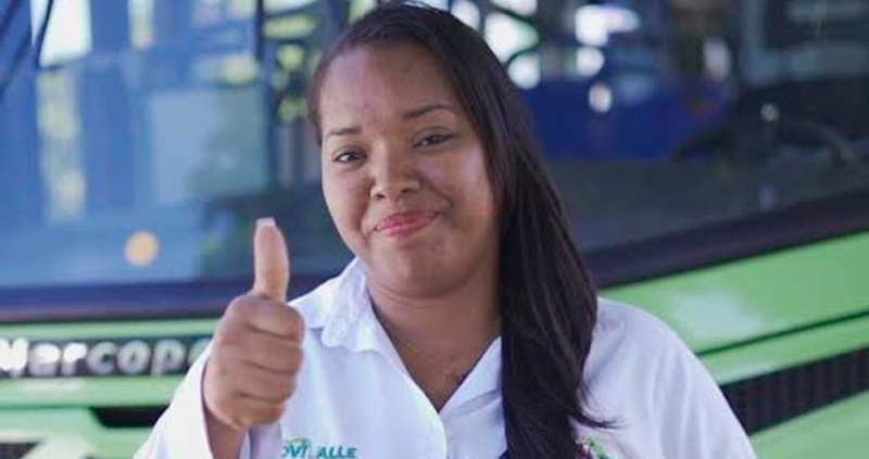 Claudia Caicedo, the first woman driver of public transport in Valledupar