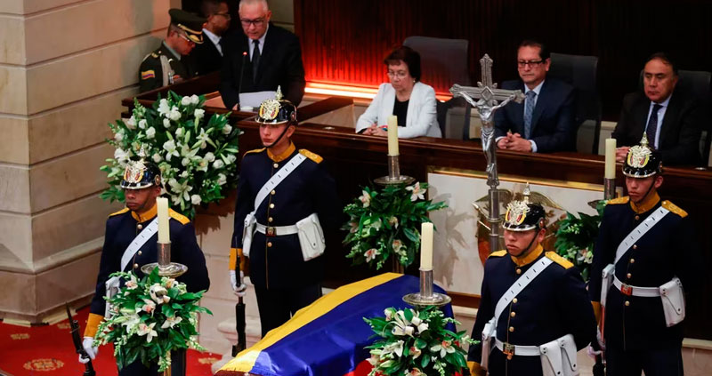 The posthumous tribute to maestro Fernando Botero began in Bogotá