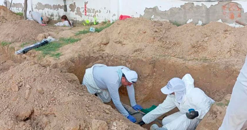 Four bodies recovered in an area outside the Curumaní cemetery